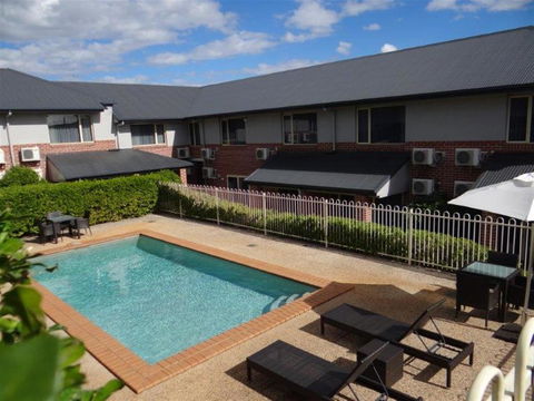Ambassador On Ruthven - Accommodation Great Ocean Road 26
