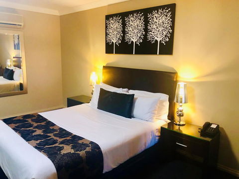 Ambassador On Ruthven - Accommodation Great Ocean Road 41