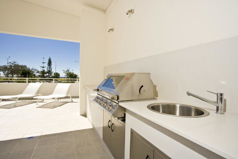 Kirra Surf Apartments - Accommodation Great Ocean Road 35