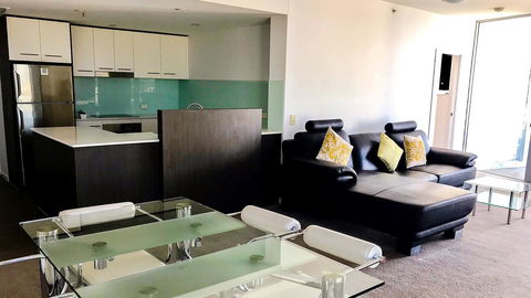 Oaks Townsville Gateway Suites - Accommodation Great Ocean Road 3