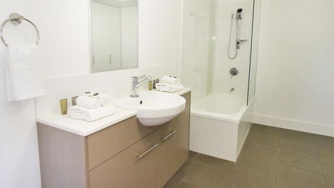 Oaks Townsville Gateway Suites - Accommodation Great Ocean Road 6
