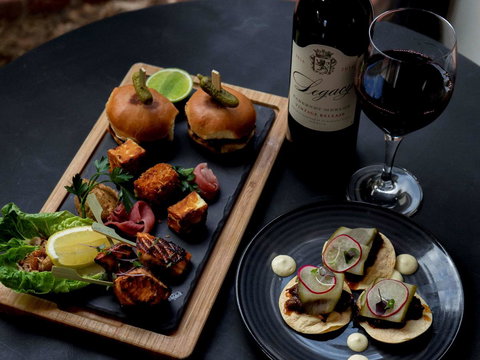 Pullman Cairns International - Accommodation Great Ocean Road 35