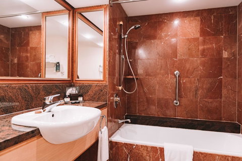 Pullman Cairns International - Accommodation Great Ocean Road 17