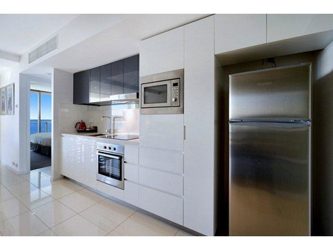 H Star Residences-- Paradise Stayz - Accommodation Great Ocean Road 10