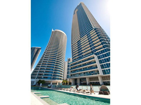 H Star Residences-- Paradise Stayz - Accommodation Great Ocean Road 26