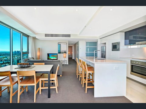 H Star Residences-- Paradise Stayz - Accommodation Great Ocean Road 3