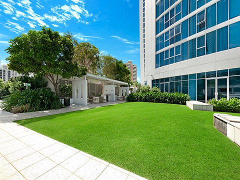 H Star Residences-- Paradise Stayz - Accommodation Great Ocean Road 24