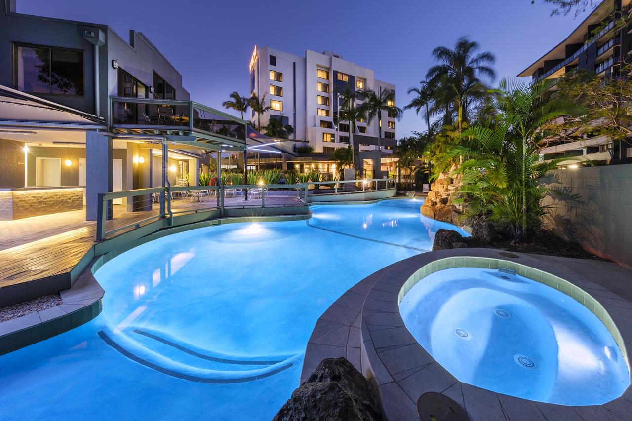 Hamilton QLD Accommodation Great Ocean Road