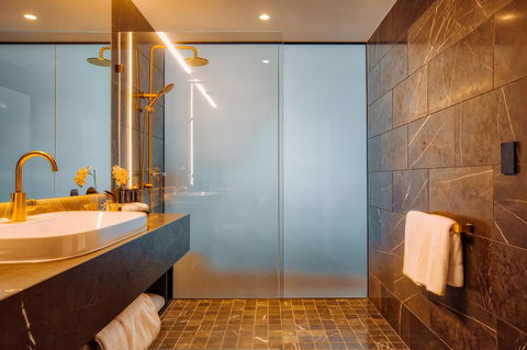 Eatons Hill Hotel - Accommodation Great Ocean Road 20