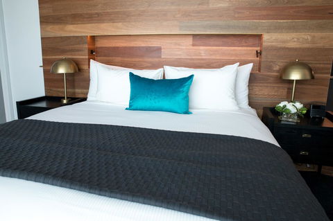 Eatons Hill Hotel - Accommodation Great Ocean Road 33