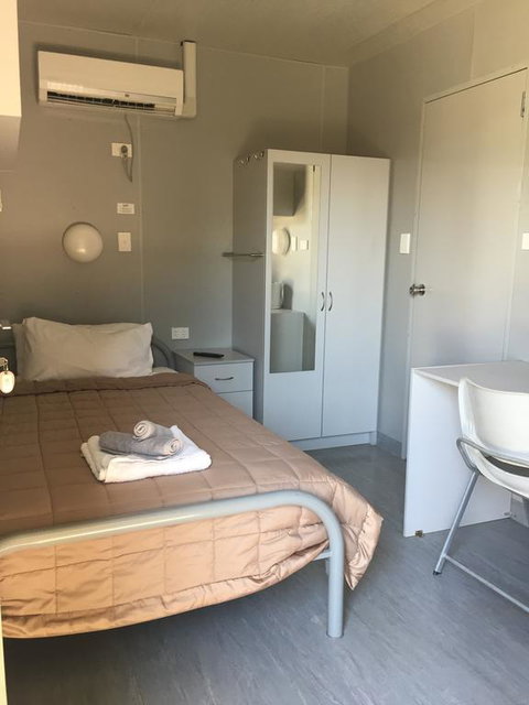 Wellshot Hotel - Accommodation Great Ocean Road 1