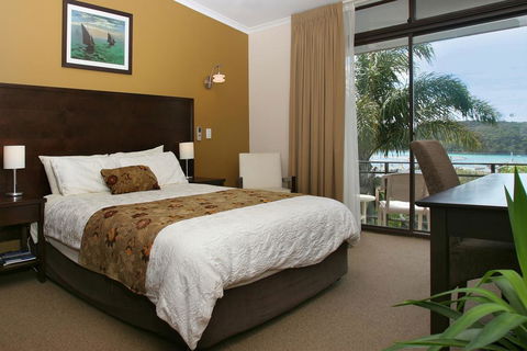 Whale Inn & Restaurant - Accommodation Great Ocean Road 1