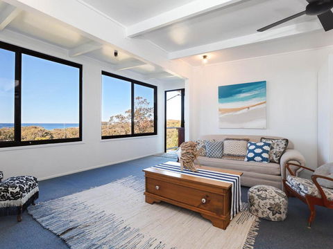 Whale Tales' 78 Lentara Street - FANTASTIC WATER VIEWS OVER FINGAL BEACH - Accommodation Great Ocean Road 3