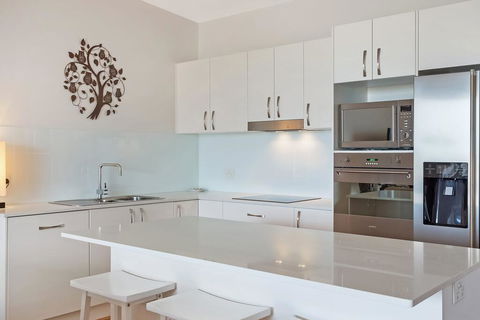Wharf Apartment Unit 15 - Accommodation Great Ocean Road 1