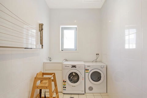 Wharf Apartment Unit 15 - Accommodation Great Ocean Road 3