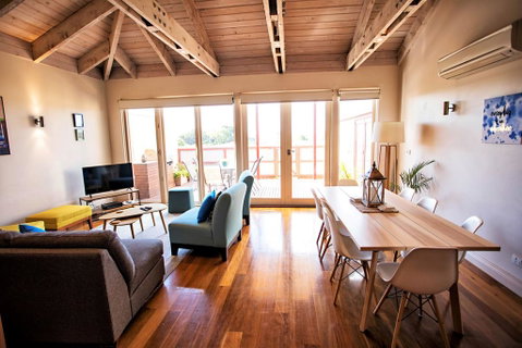 WHARF COTTAGE - Accommodation Great Ocean Road 0