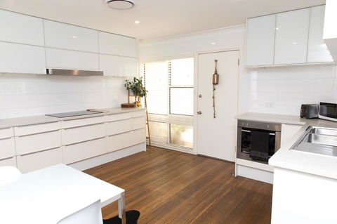White Beach Cottage - Accommodation Great Ocean Road 1