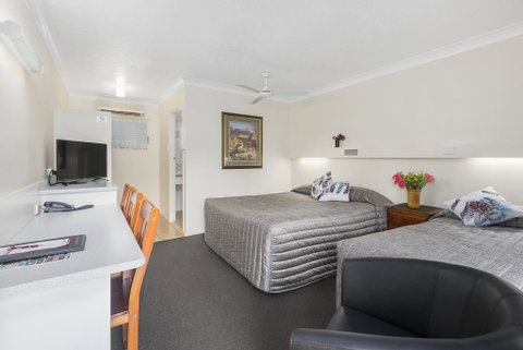 Whiteoaks Motel & Lodges - Accommodation Great Ocean Road 2