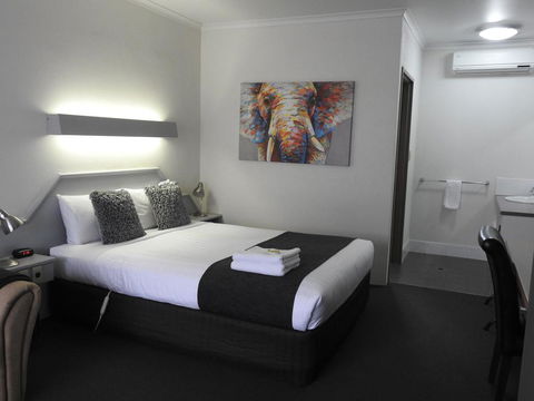 Wine Village Motor Inn - Accommodation Great Ocean Road 1