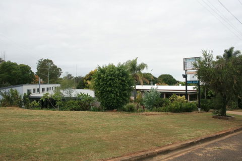 Yarraman Gardens Motel Queensland - Accommodation Great Ocean Road 1