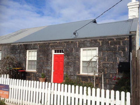 Young's Cottage - Circa: 1861 - Accommodation Great Ocean Road 0