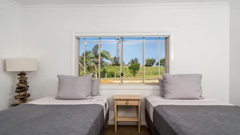 Your Luxury Escape - Byron Sunset Breeze - Accommodation Great Ocean Road 2