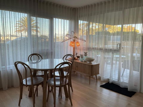 Alex Beachfront Views - Accommodation Great Ocean Road 4