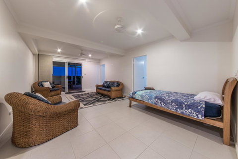 Hayman Views - Accommodation Great Ocean Road 9