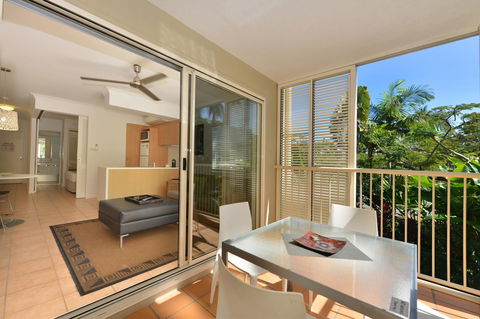 Port Douglas Apartments - Adults Only Oasis - Accommodation Great Ocean Road 5