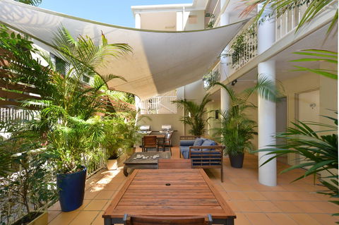 Port Douglas Apartments - Adults Only Oasis - Accommodation Great Ocean Road 11
