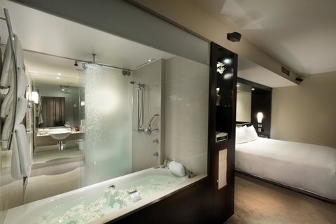 Hilton Cairns - Accommodation Great Ocean Road 19