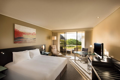 Hilton Cairns - Accommodation Great Ocean Road 9