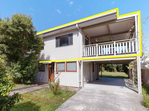 'Beach Break 1', 1/10 Lionel Street - Upstairs Unit With Aircon - Accommodation Great Ocean Road 0