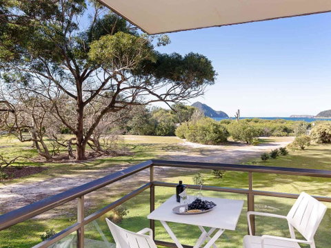 1 'Intrepid', 3 Intrepid Close - Amazing Views Of Shoal Bay, Only 100m From The Beach - Accommodation Great Ocean Road 0