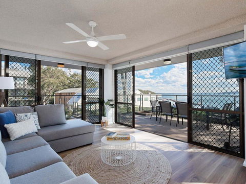 1 'The Poplars' 34 Magnus St - Panoramic Water Views, Pool, Aircon & WIFI - Accommodation Great Ocean Road 0