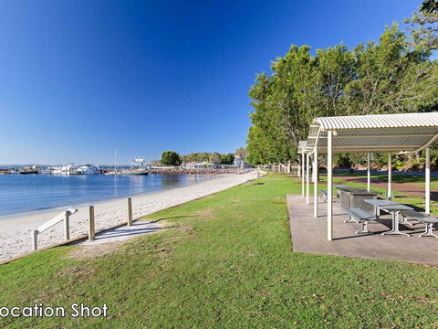 10 'Magnus Gardens' 7 Magnus Street - Air Conditioned & Walk To Town Centre - Accommodation Great Ocean Road 0