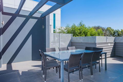10 Sands Bvd - Accommodation Great Ocean Road 3