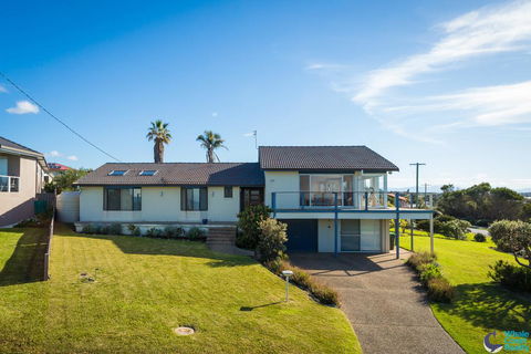 106 Ocean Parade Dalmeny - Accommodation Great Ocean Road 0