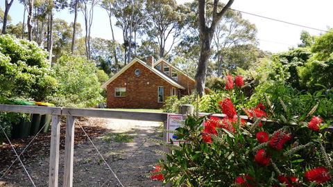 11 Barkala St. Dalmeny - Accommodation Great Ocean Road 0