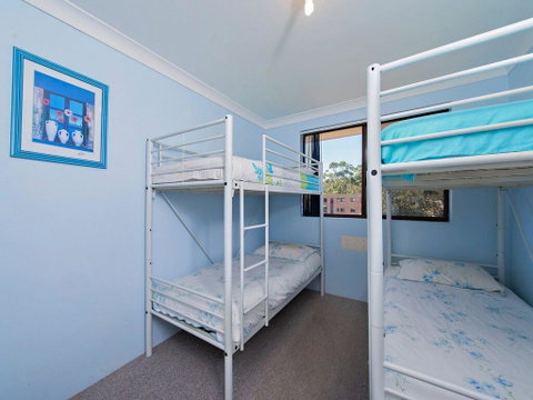 12 'Commodore', 6 Intrepid Close - Beautiful Water Views - Accommodation Great Ocean Road 1