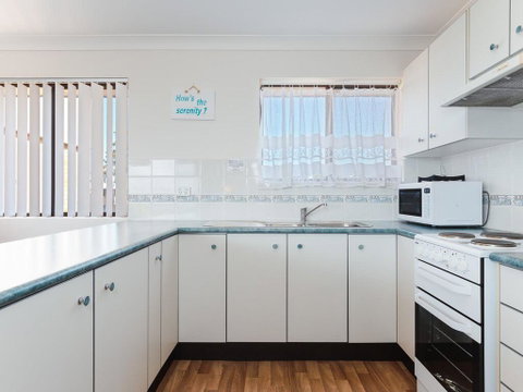 12 'Intrepid' 3 Intrepid Close - Right On The Beachfront - Accommodation Great Ocean Road 1
