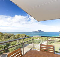 12 'Intrepid' 3 Intrepid Close - right on the beachfront - Accommodation Great Ocean Road