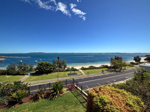 12 'Kiah', 53 Victoria Pde - Panoramic Water Views In The Heart Of Nelson Bay - Accommodation Great Ocean Road 0