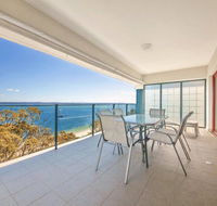 12 'Le Vogue' 16 Magnus St - Sensational Water Views Lift Pool  Tennis Court - Accommodation Great Ocean Road