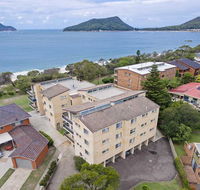 12 'The Helm' 22 Voyager Close - unit in Little Beach with direct access to Shoal Bay Beach - Accommodation Great Ocean Road