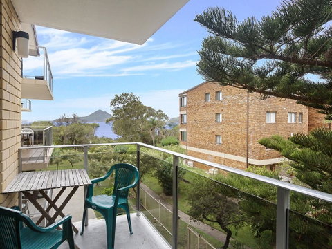 12 'The Helm', 22 Voyager Close - Unit In Little Beach With Direct Access To Shoal Bay Beach! - Accommodation Great Ocean Road 2