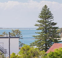 13 'Cote D'Azur' 61 Donald Street - Lovely unit with air con pool lift and WiFi - Accommodation Great Ocean Road