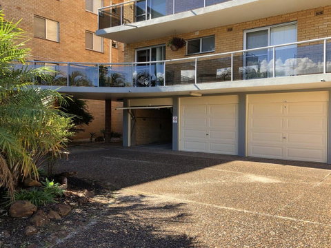 13 'Parkview', 11-13 Catalina Close - Great Location Unit With A Locked Garage - Accommodation Great Ocean Road 0