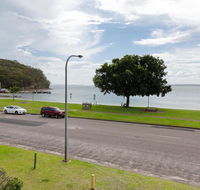 2 'Little Hut' 20 Kurrawa Close - Stunning water views of Little Beach - Accommodation Great Ocean Road