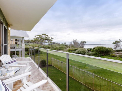 2 'The Helm' 22 Voyager Cl - Stunning Waterfront Unit With Air Conditioning - Accommodation Great Ocean Road 0